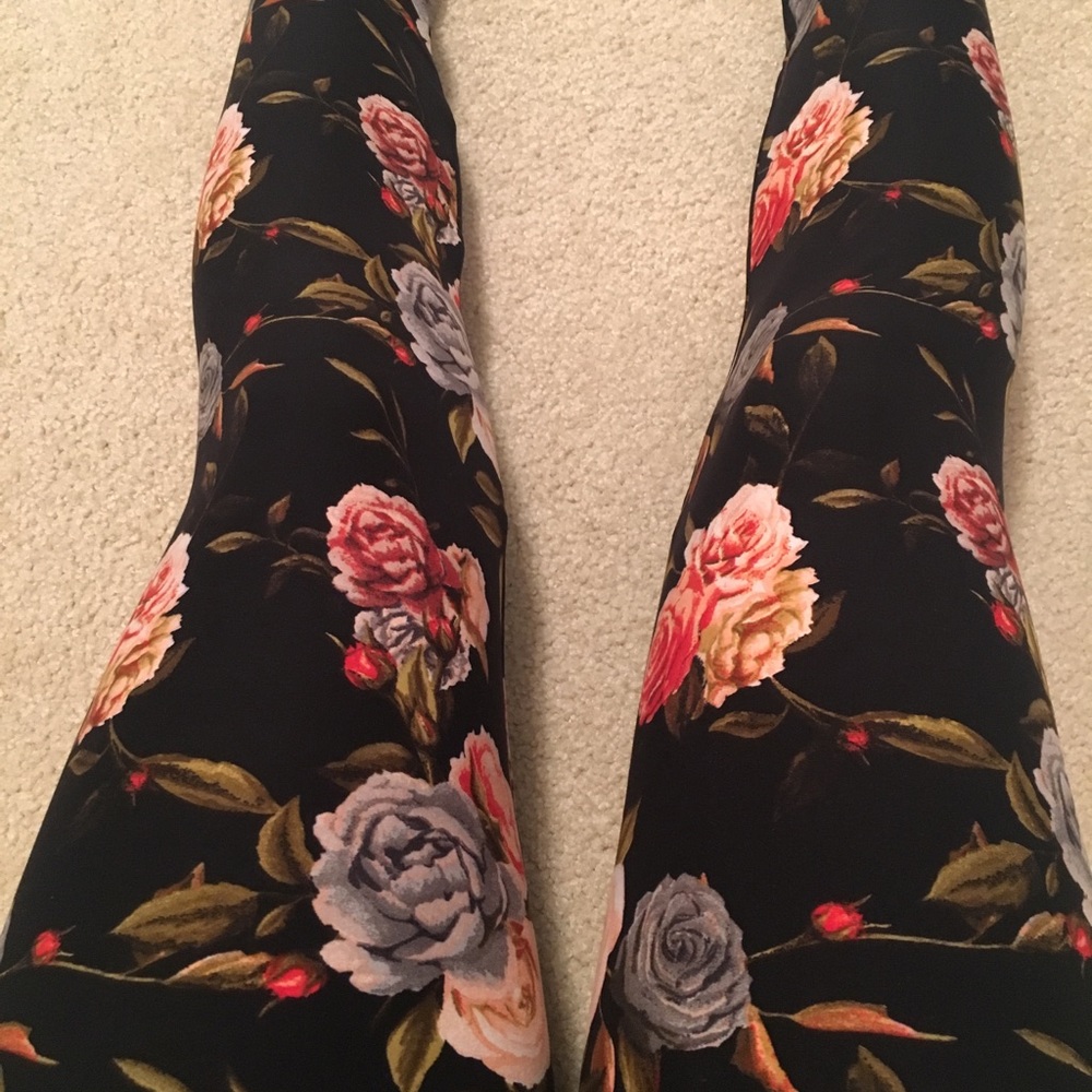Floral Rose Print Leggings🌹